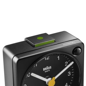 Braun Reloj despertador analógico clásico con repetición y luz, movimiento  de cuarzo silencioso, alarma de pitido Crescendo en gris, modelo BC12G.