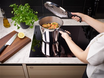 640-300-06-070/0 VITAQUICK EDITION 2025 6,0 L. 22CM CON CESTILLO PERFORADO | FISSLER - Imagen 4