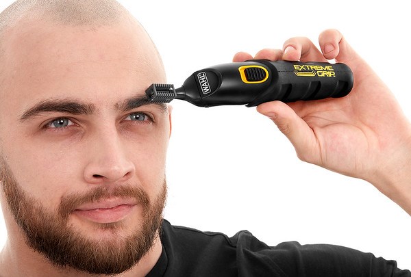 09893-0460 MULTIGROOMER CON-SIN CABLE + RECORTADORA NARIZ, OREJAS Y CEJAS EXTREME GRIP ADVANCED | WAHL - Imagen 15